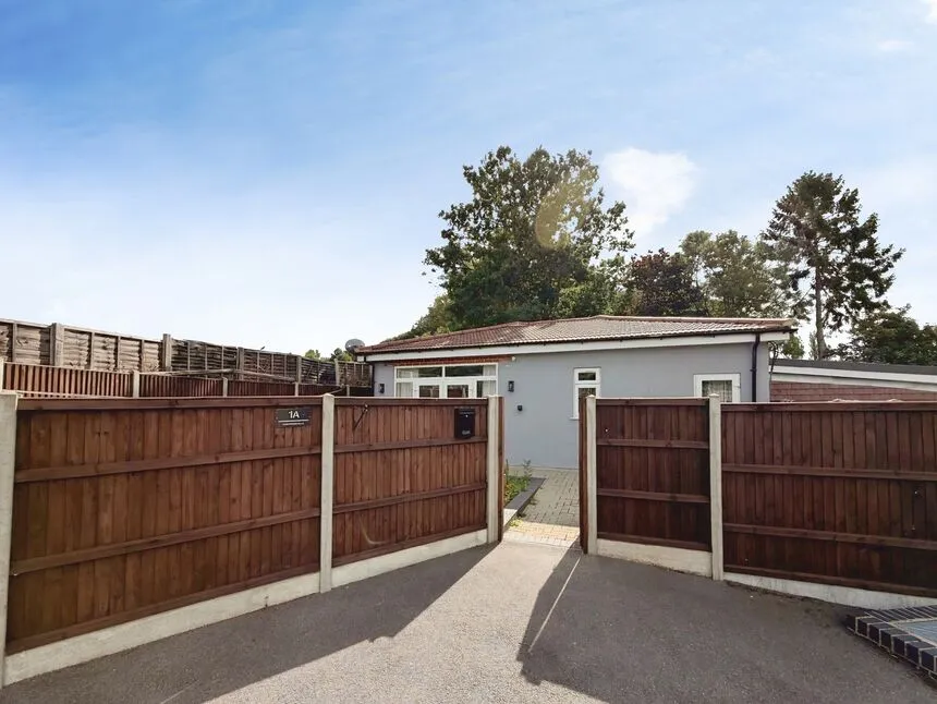 Hogspringville, Hockenden Lane, Kent, BR8, photo 2