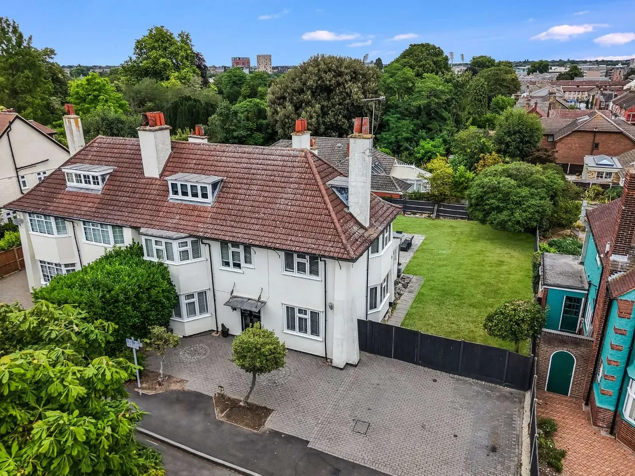 5 bed house for sale — Southborough Road, Old Moulsham, Chelmsford, Essex, CM2 0AQ