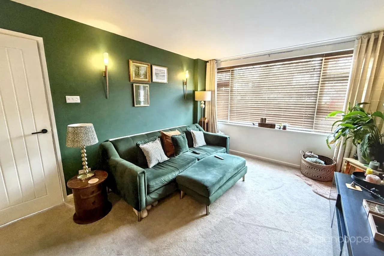 Avon Close, Bulkington, CV12, photo 3
