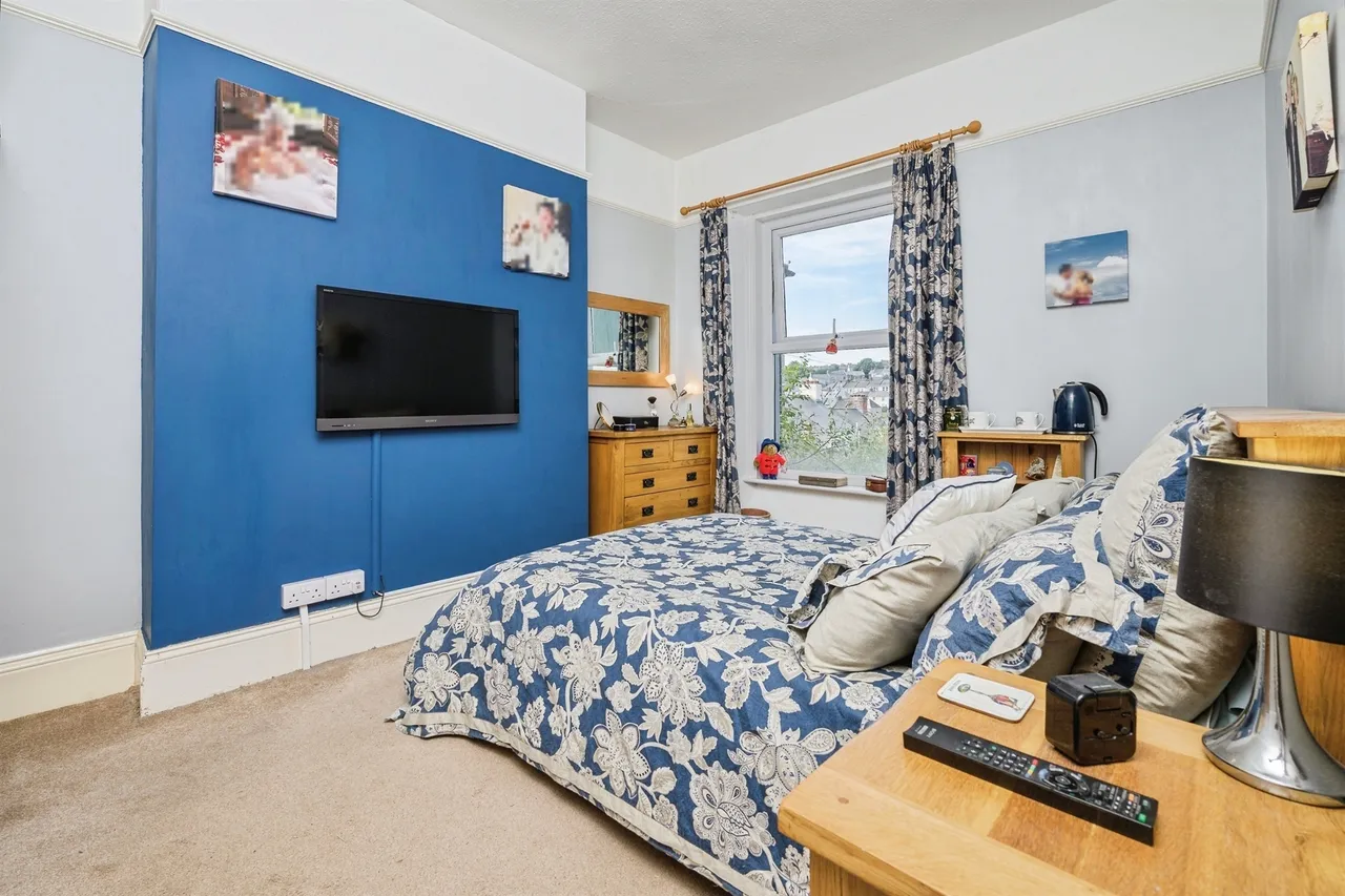 St. Georges Terrace, Plymouth, photo 12