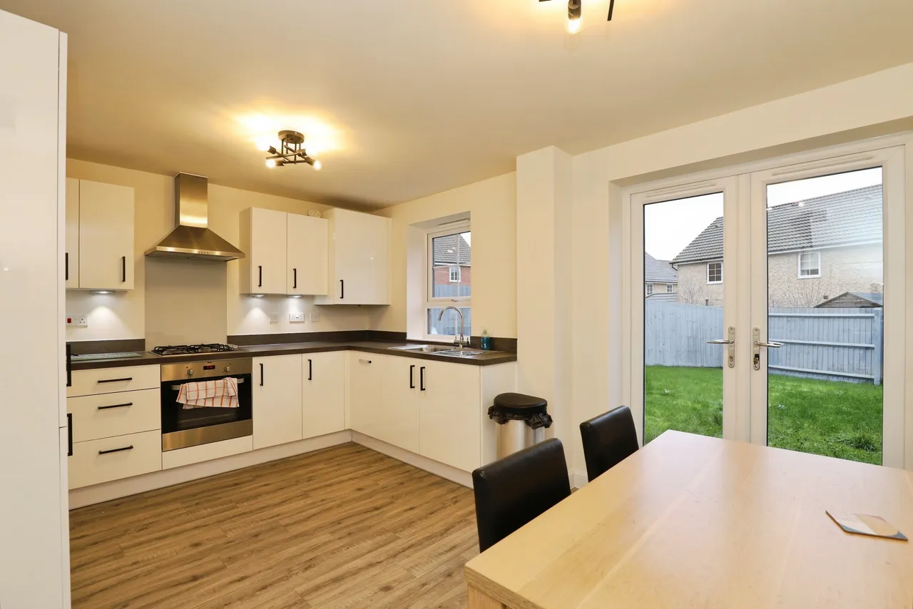 Worcester Gardens, Bourne, PE10, photo 2
