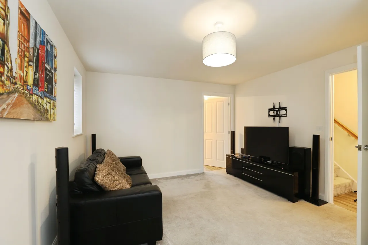 Worcester Gardens, Bourne, PE10, photo 4