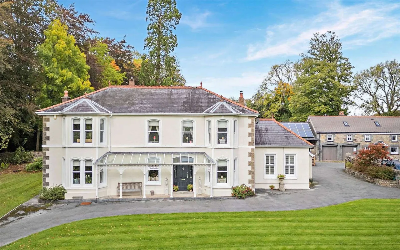 Nr Llandybie, Carmarthenshire, SA18 2ST, photo 4