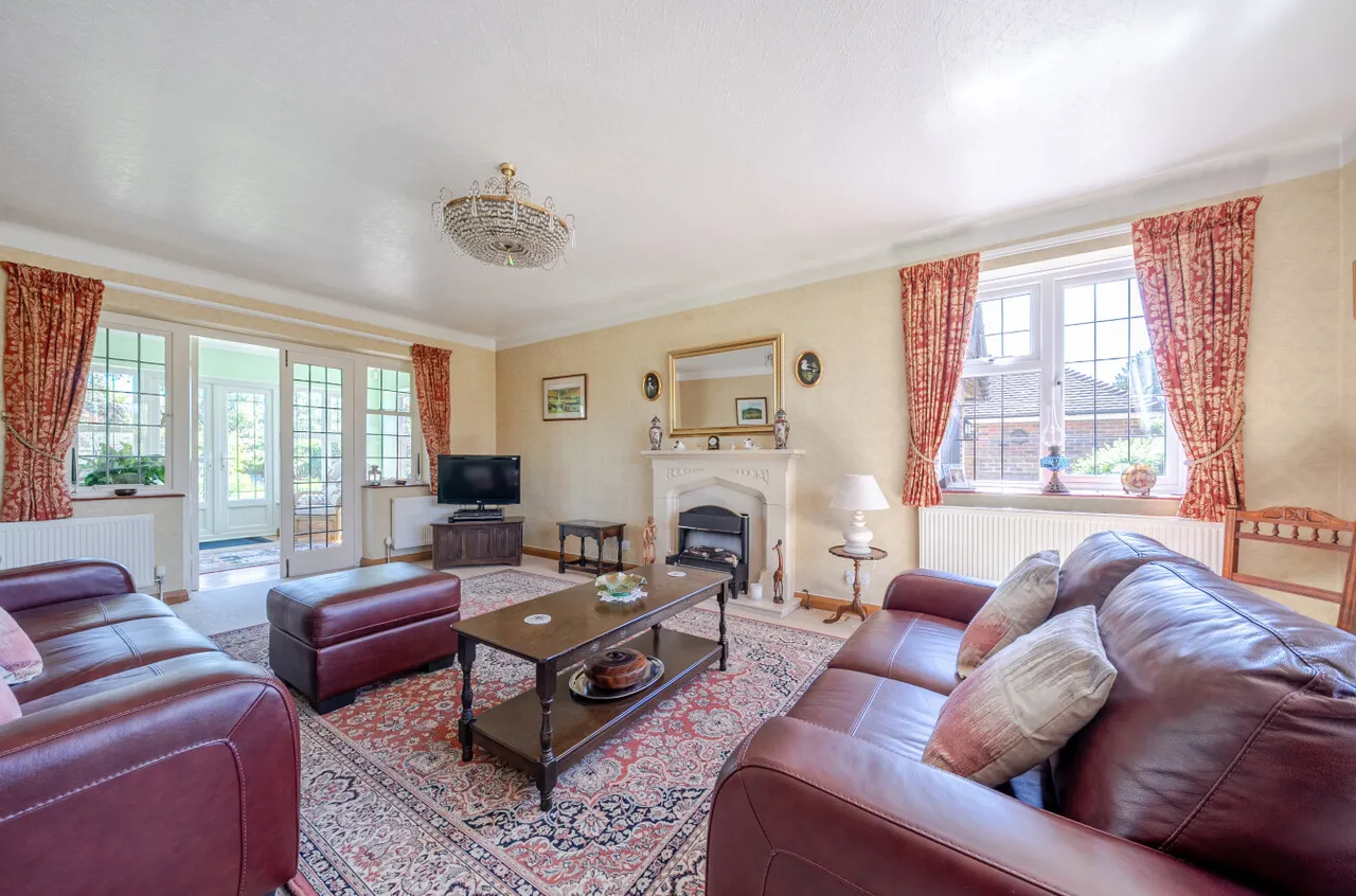 The Bramblings, Rustington, BN16, photo 3