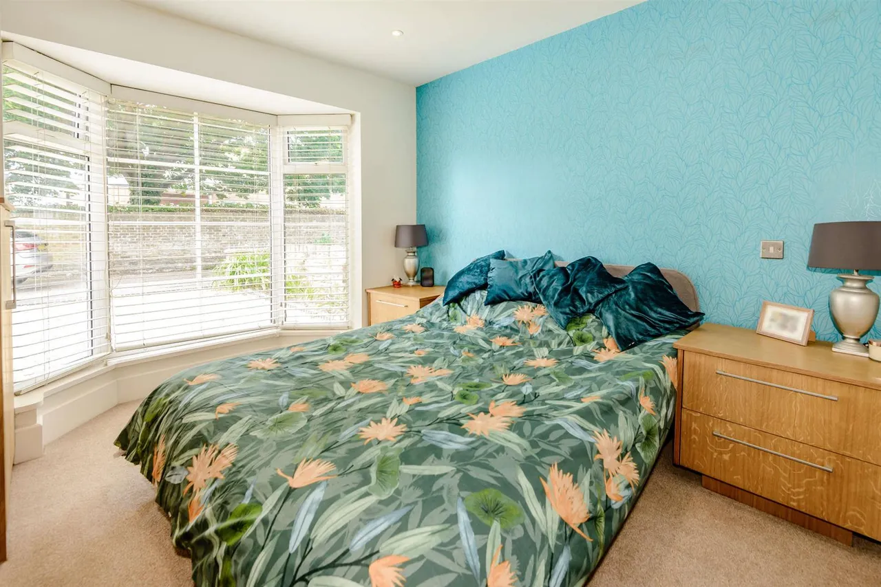 Church Road, Egham, Surrey, TW20 9QG, photo 4
