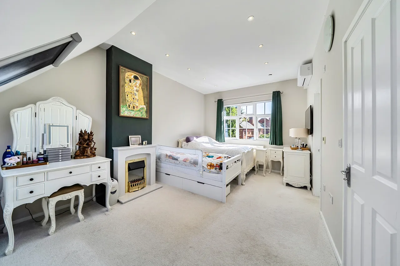 Flag Walk, Pinner, HA5, photo 8