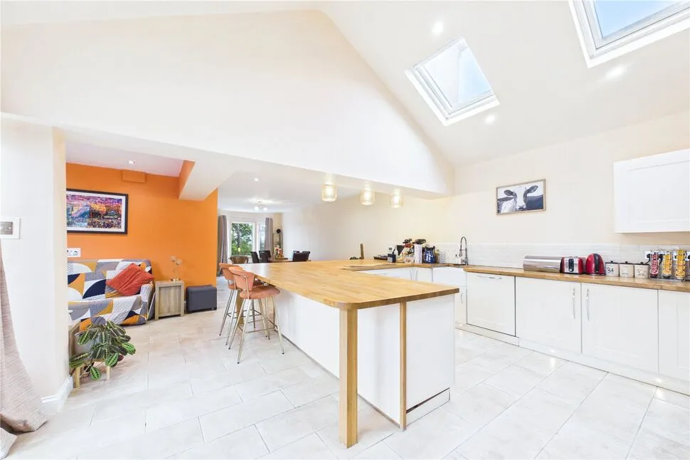 Bristol Road, Radstock, BA3, photo 6