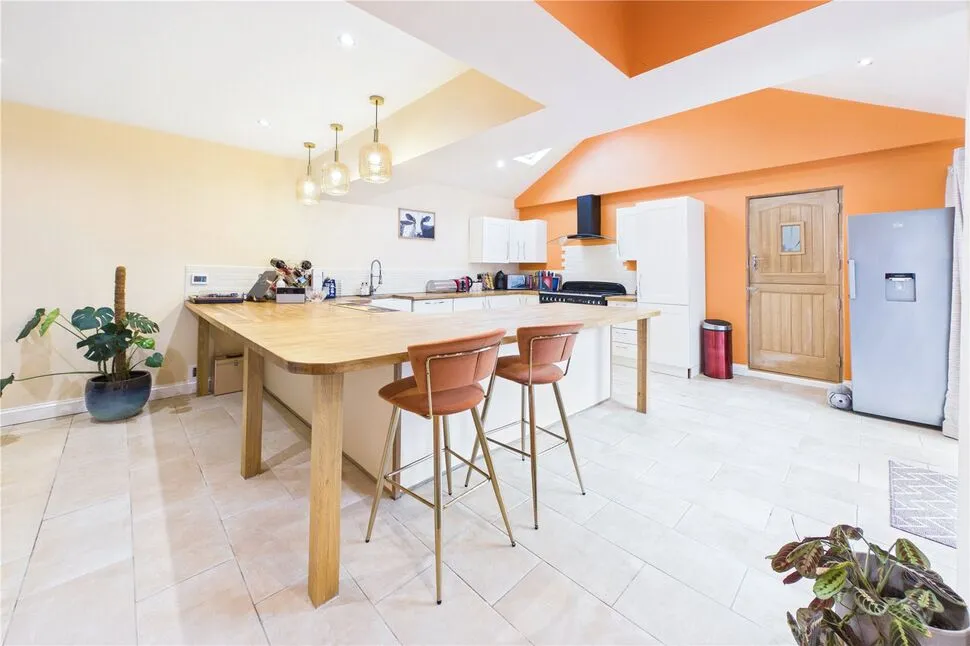 Bristol Road, Radstock, BA3, photo 21