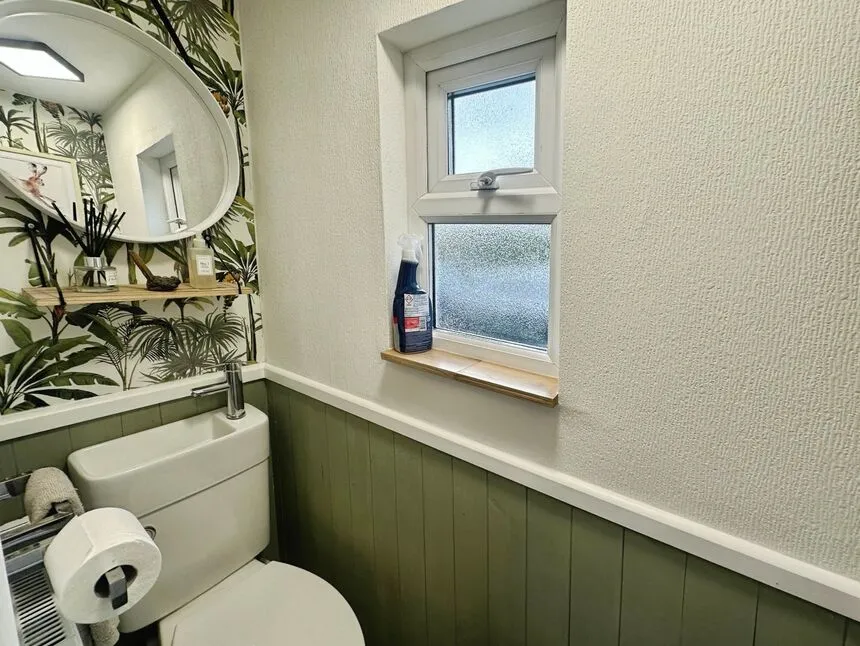 Avonlea Close, Saltney, Cheshire West and Ches, CH4, photo 10