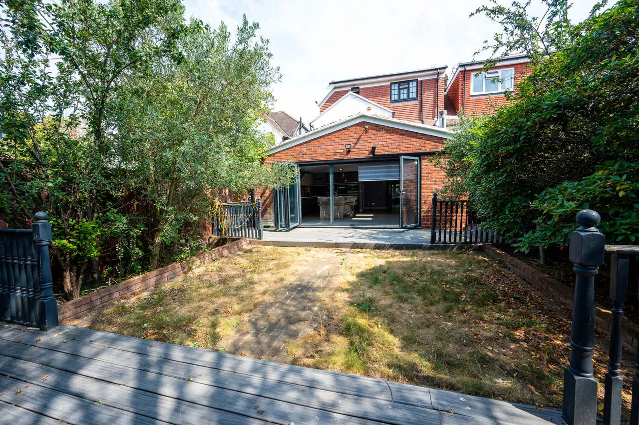 18 Tudor Drive, Kingston upon Thames, photo 4