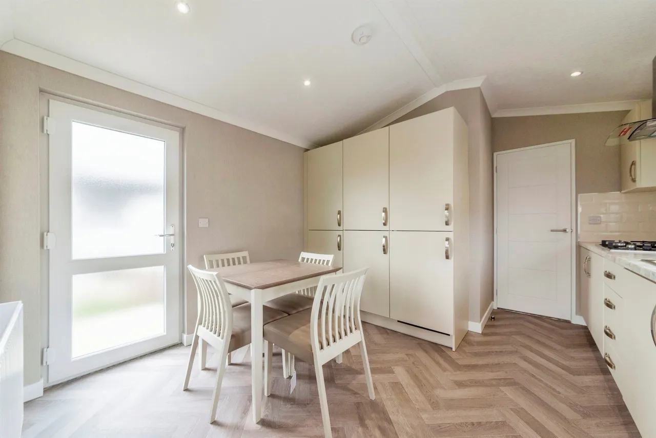 Allington Gardens, Allington, Grantham, photo 5