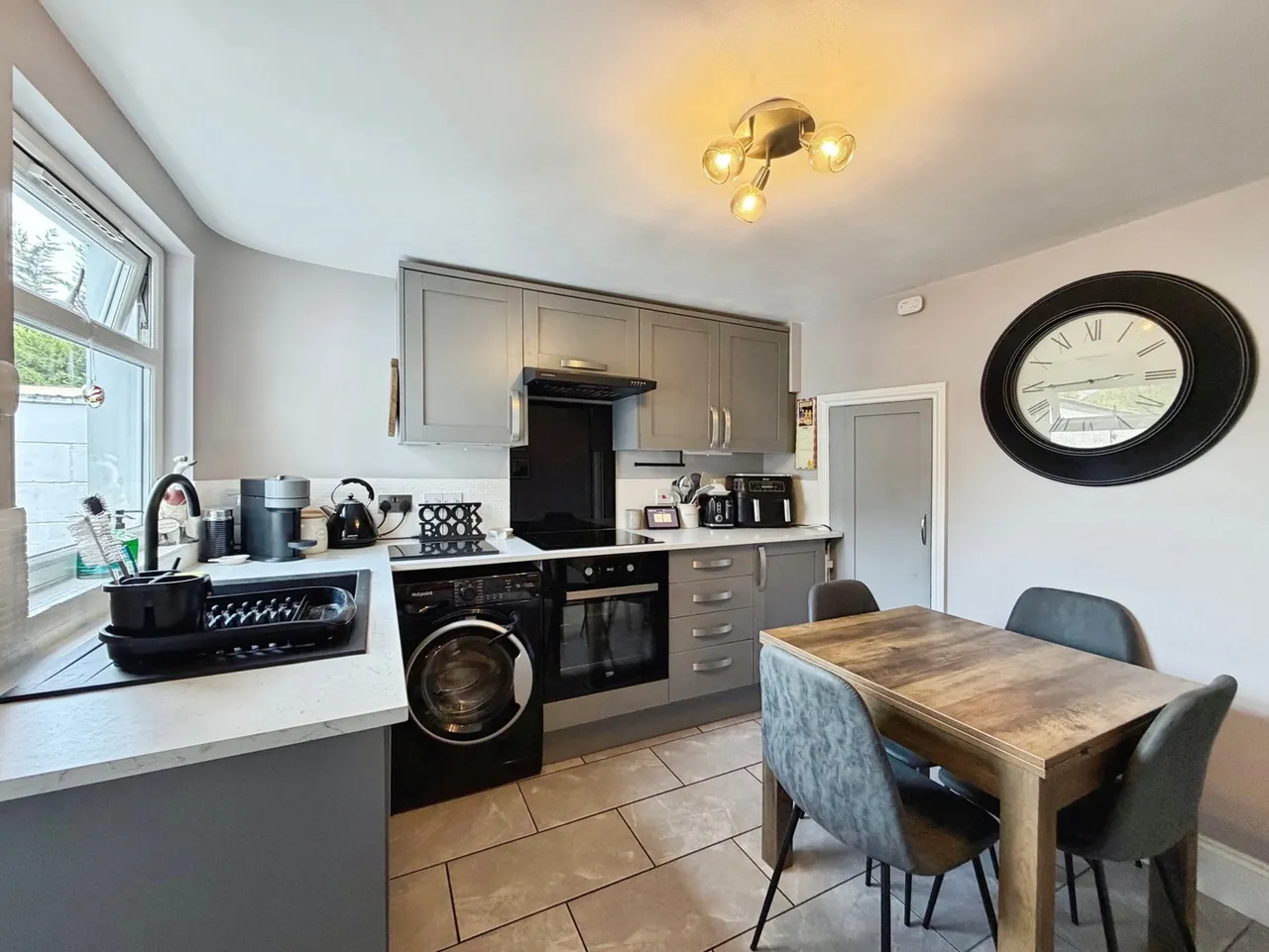 Lower Farnham Road, Aldershot, GU12, photo 10
