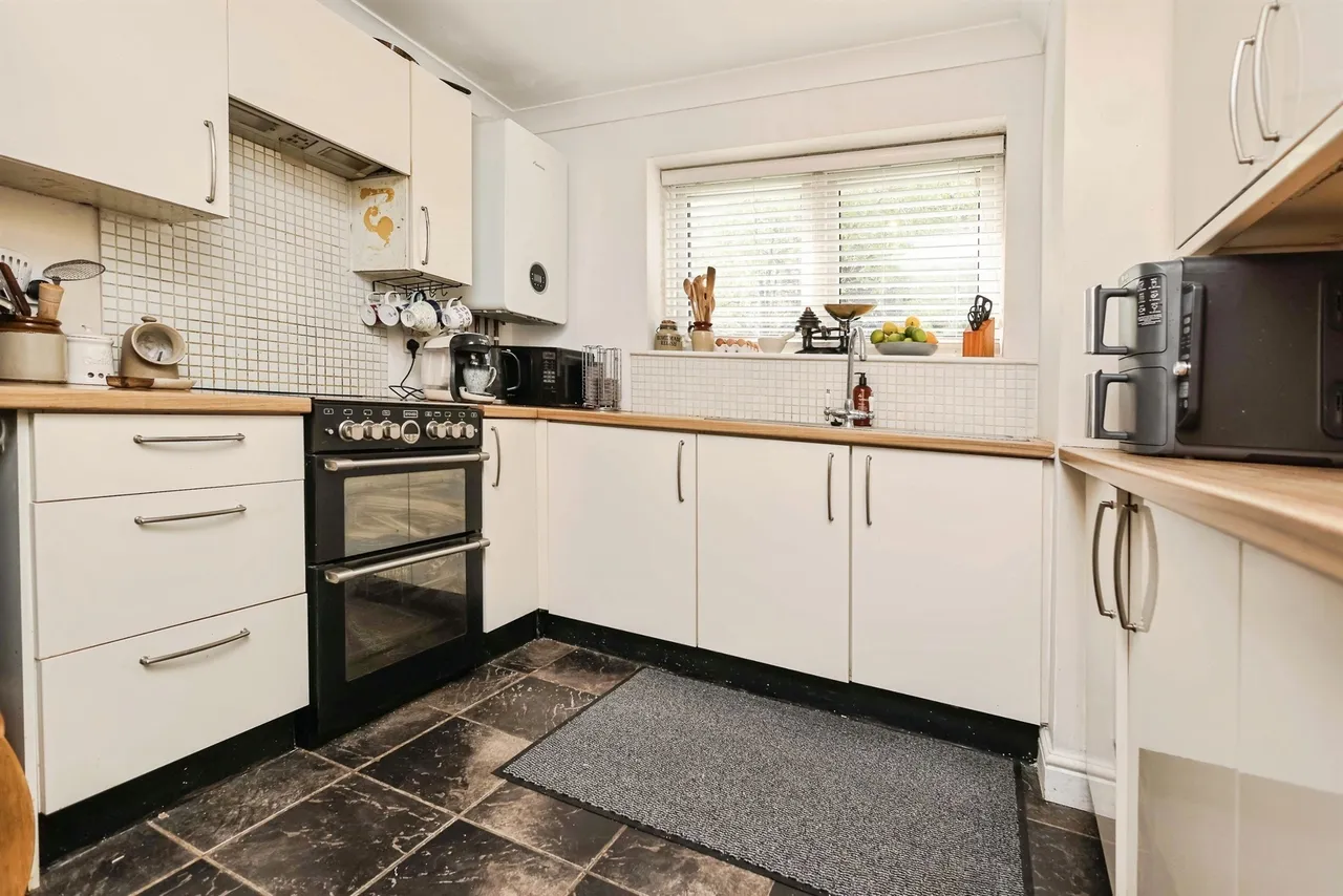 The Broadway, Stourbridge, DY8, photo 6