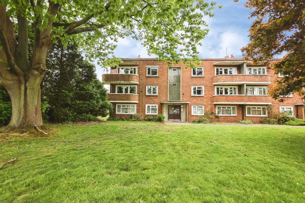 2 bed flat for sale, The Broadway, Stourbridge, DY8