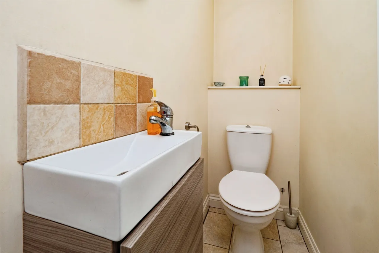 Wilton Terrace, Hornsea, HU18, photo 11