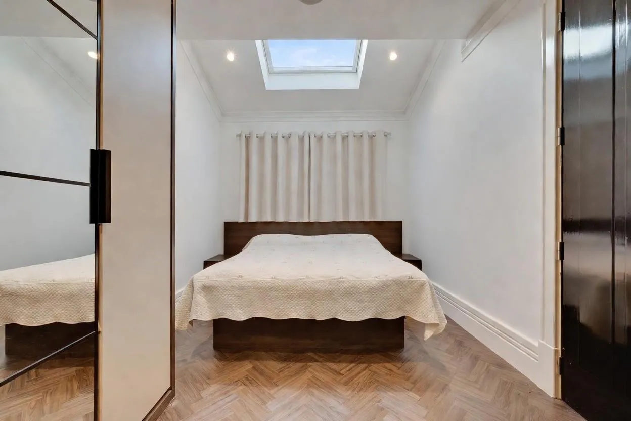 Belton Road, London, NW2, photo 9