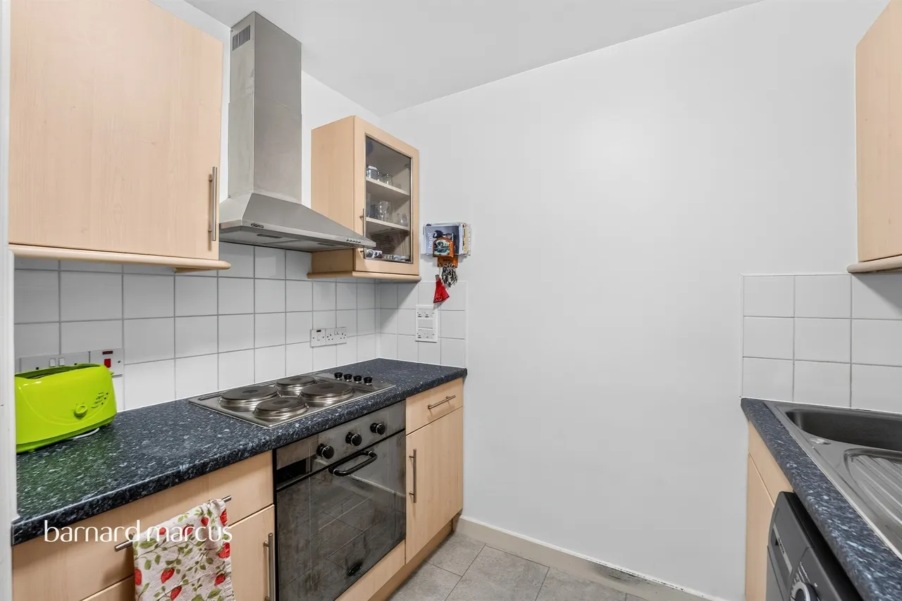 New Park Road, London, SW2, photo 4