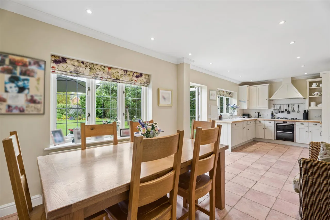 Timpsons Row, Olney, photo 6