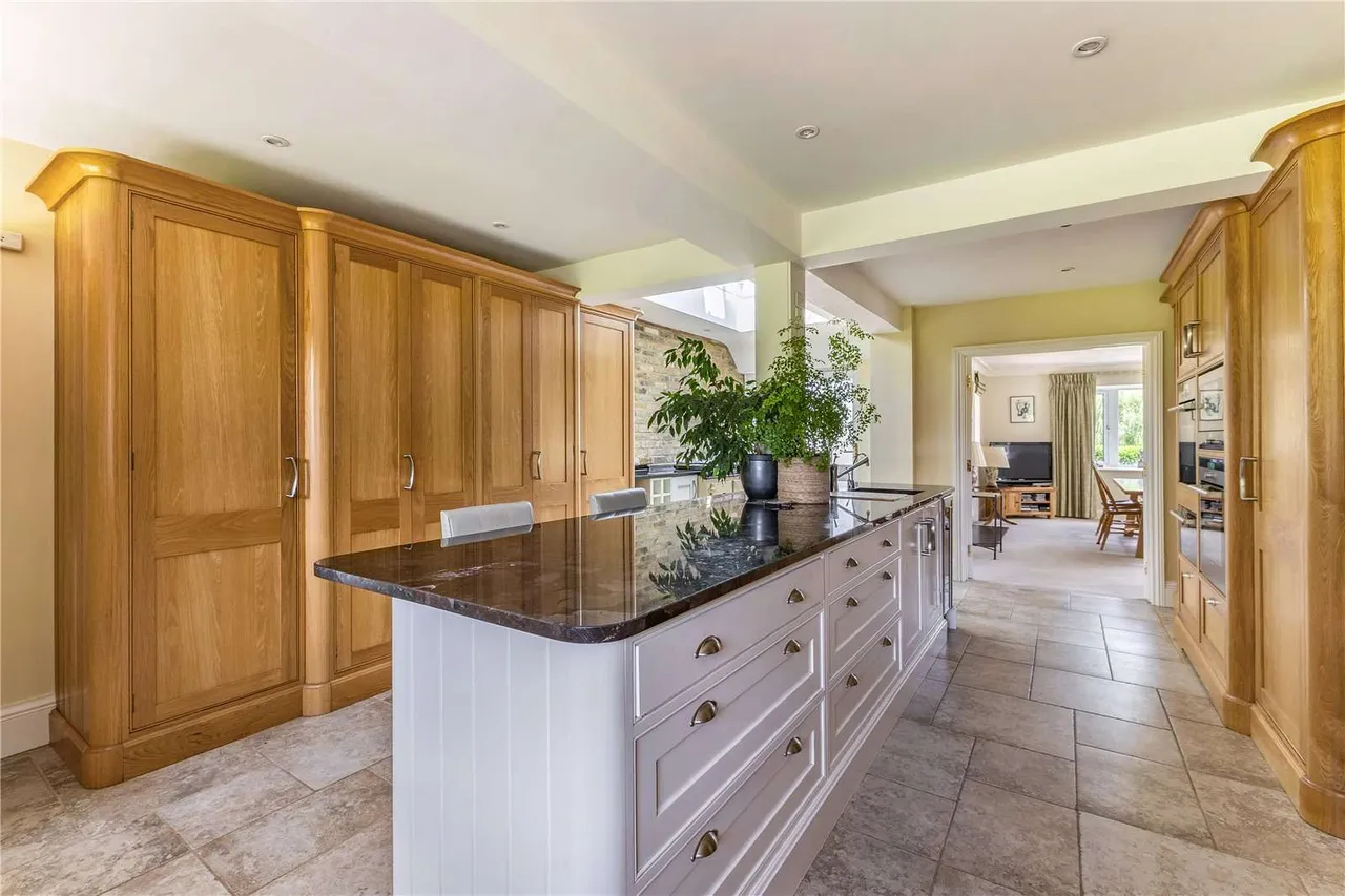 The Green, Sarratt, Rickmansworth, Hertfordshire, WD3 6BH, photo 10