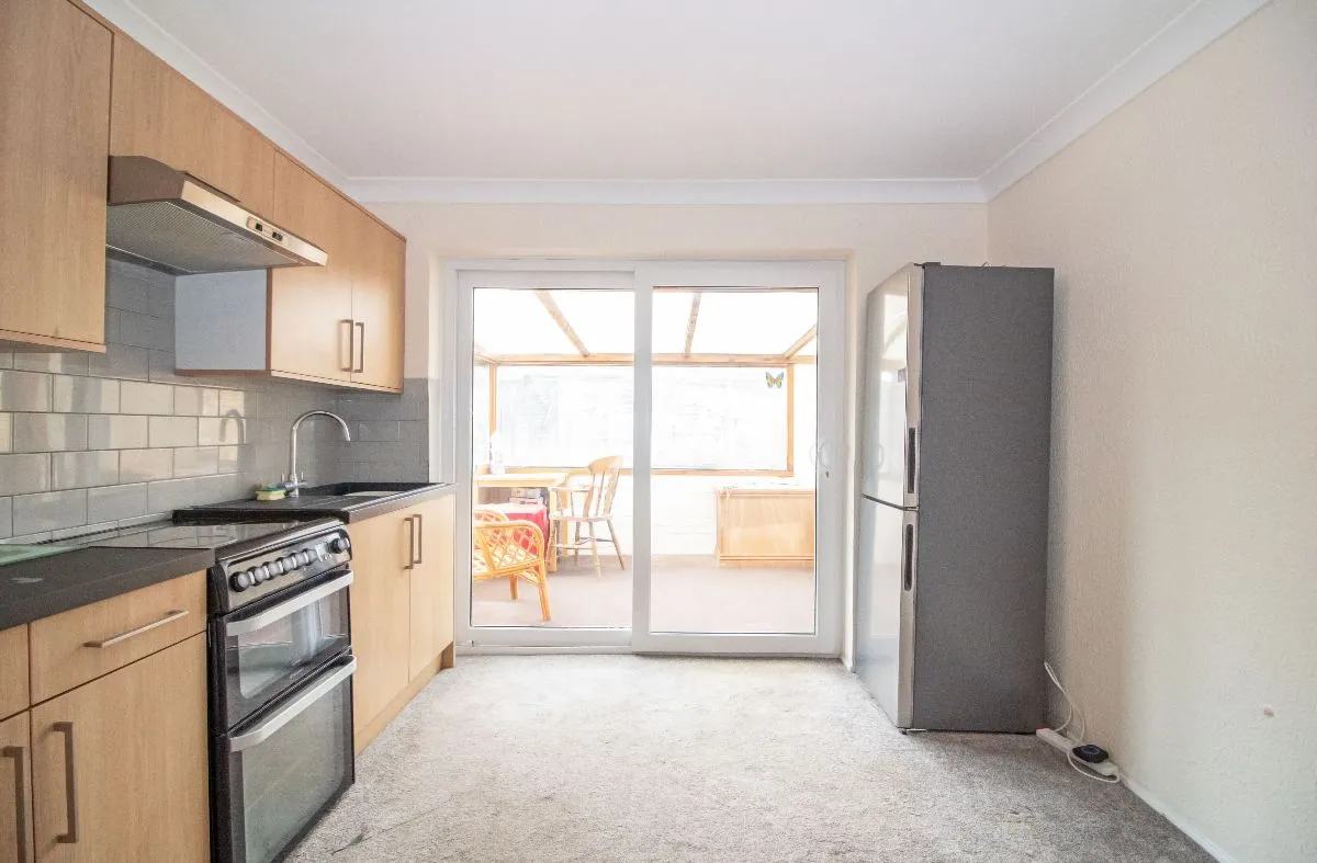 Spring Vale, Waterlooville, PO8 9DB, photo 5