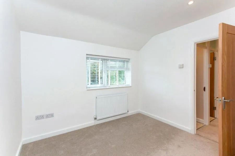 Henslow Way, Woking, GU21, photo 6