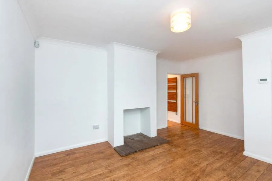 Henslow Way, Woking, GU21, photo 2