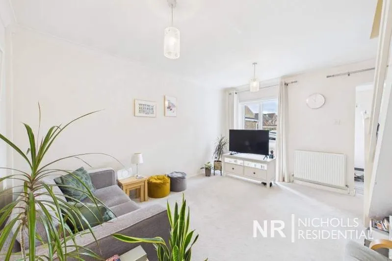 Andrews Close, Worcester Park, KT4, photo 12