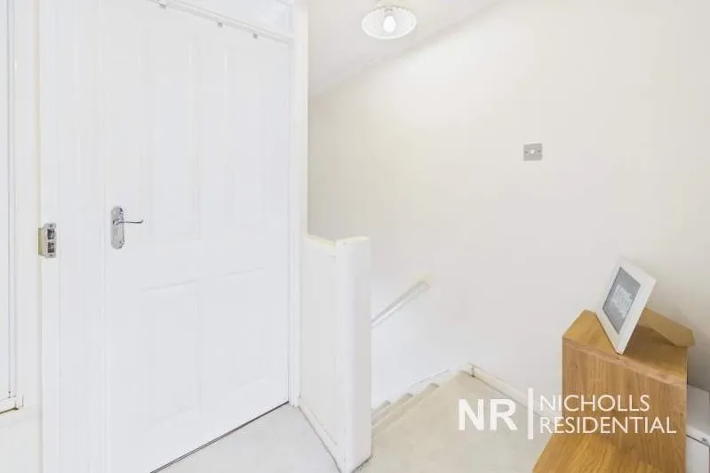 Andrews Close, Worcester Park, KT4, photo 5