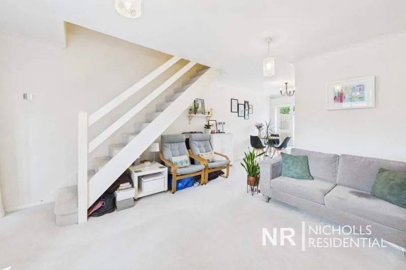 Andrews Close, Worcester Park, KT4, photo 11