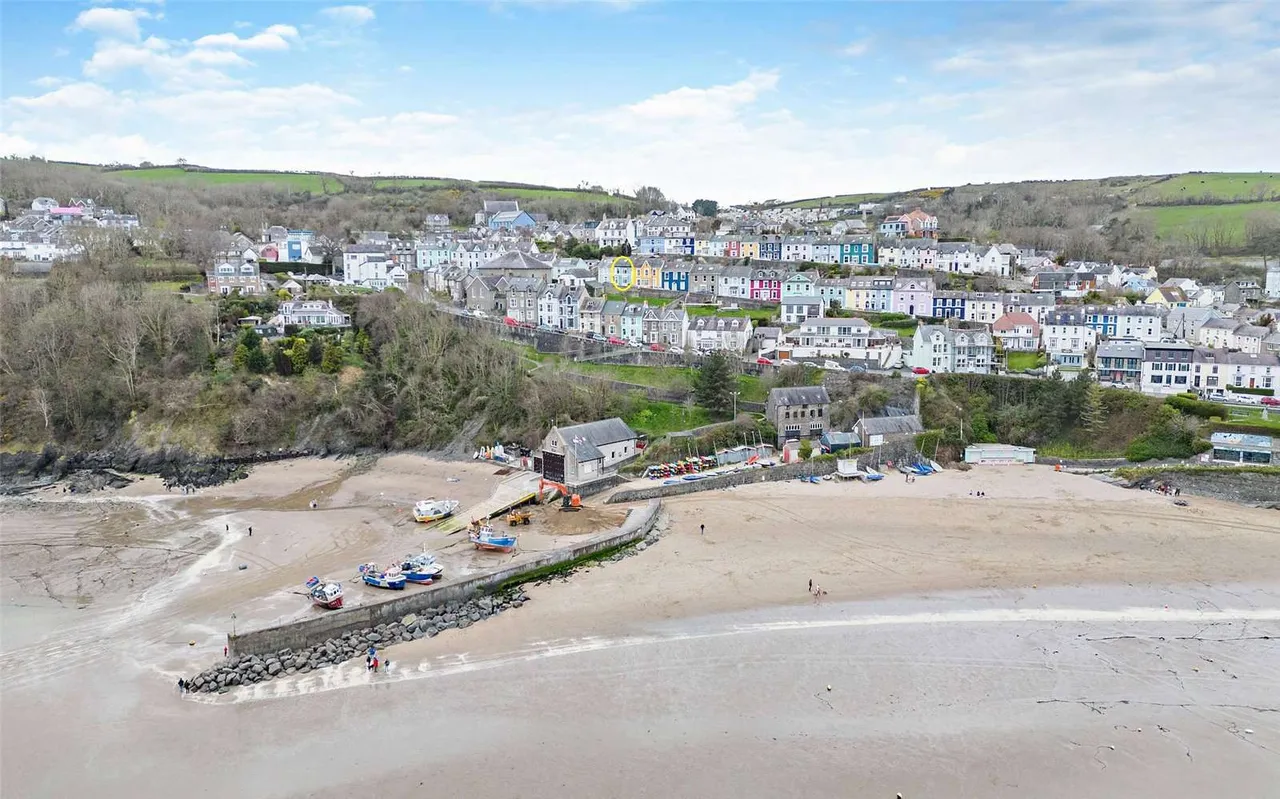 4 bed house for sale — High Terrace, New Quay, Ceredigion, SA45 9NJ