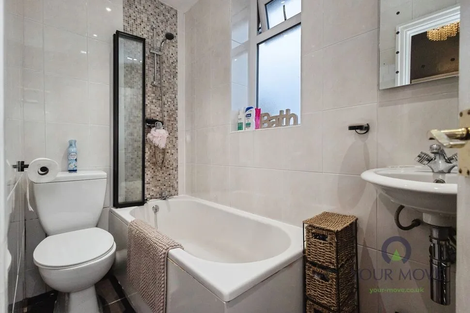 Merton Avenue, Oldham, OL8, photo 10