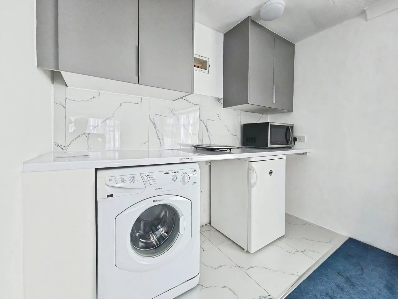 St. Marys Crescent, Stanwell, TW19, photo 2