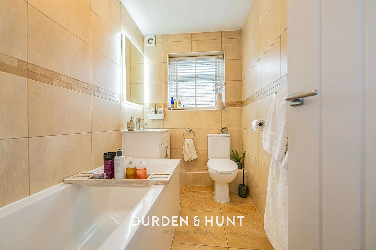 Guardian Close, Hornchurch, RM11, photo 7