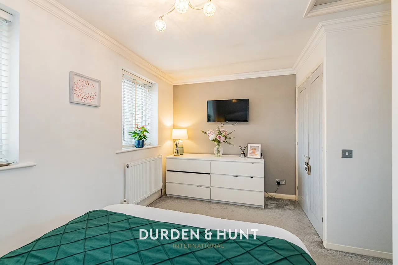 Guardian Close, Hornchurch, RM11, photo 11