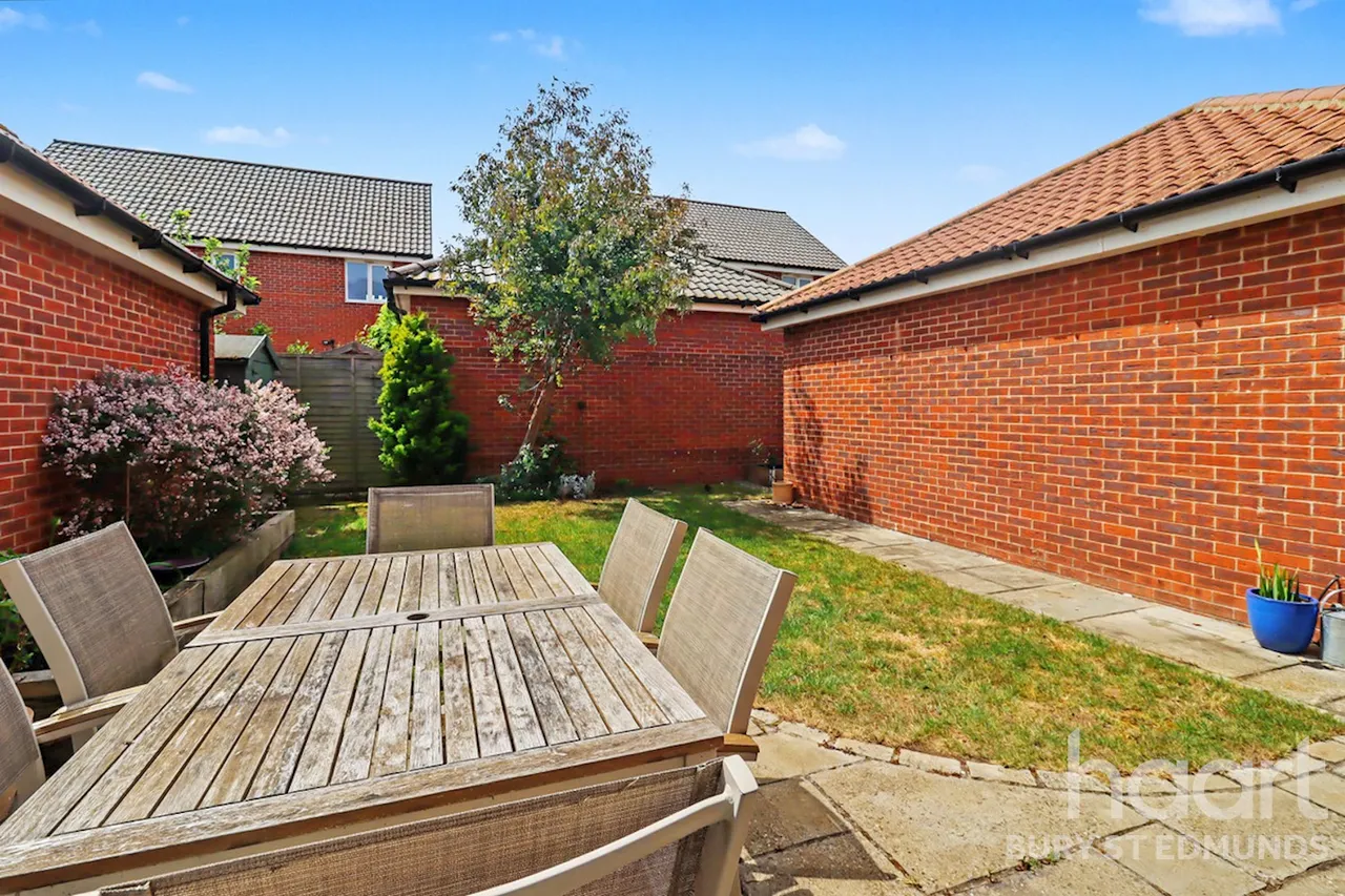 Myrtlewood Road, Bury St Edmunds, IP32, photo 16