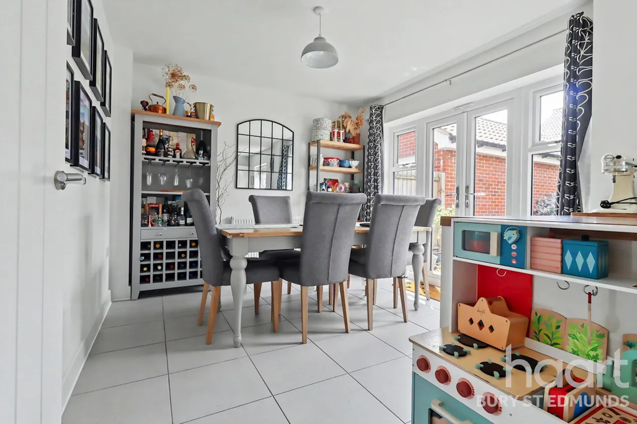 Myrtlewood Road, Bury St Edmunds, IP32, photo 3