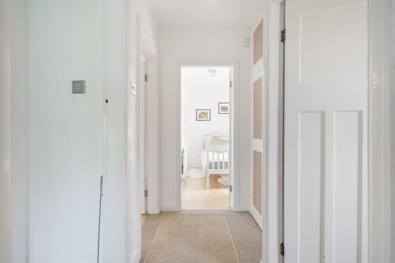 School Brow, Romiley, SK6, photo 15