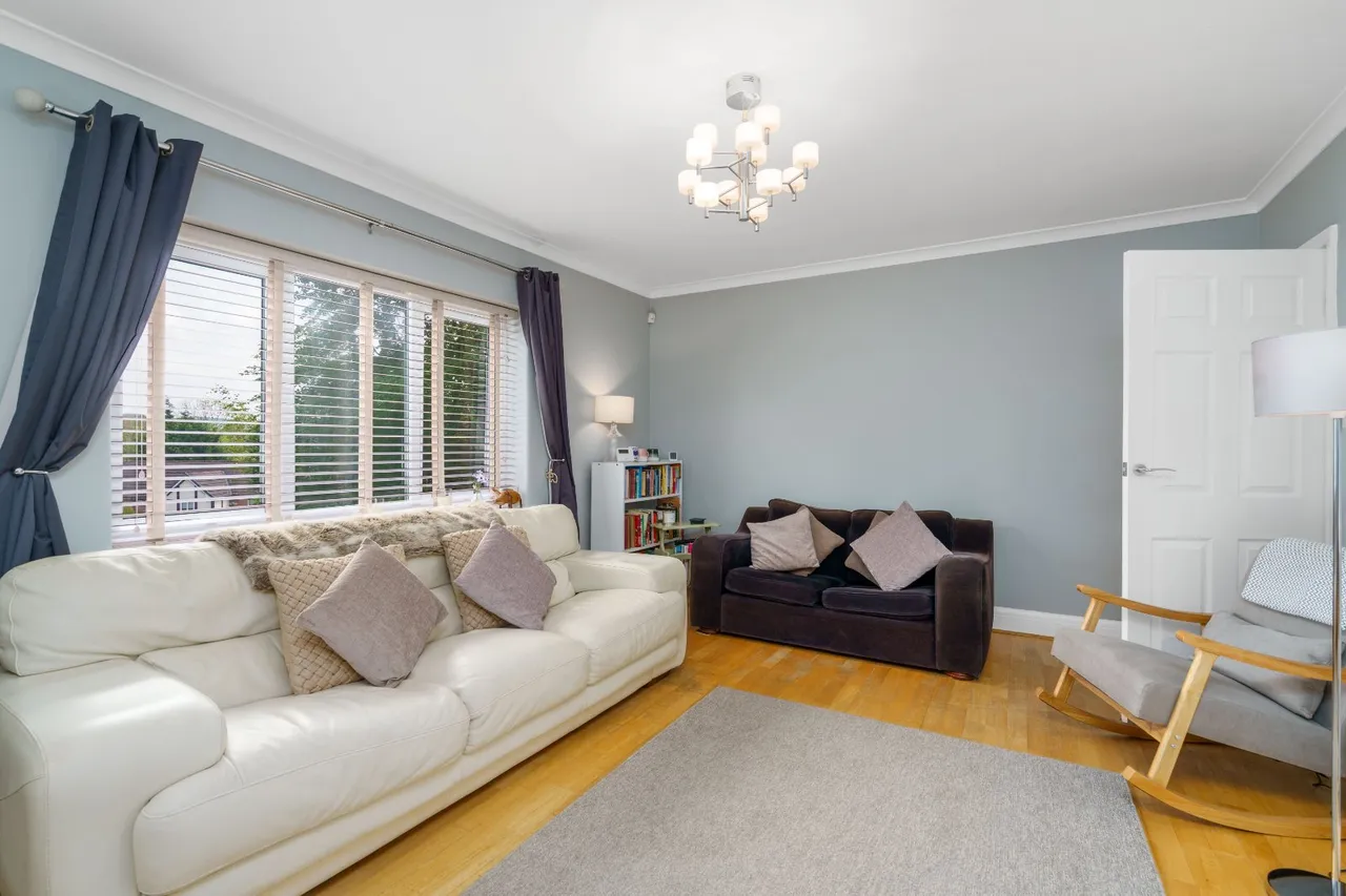 School Brow, Romiley, SK6, photo 5