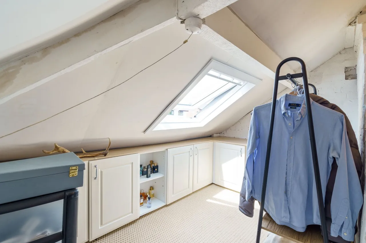 School Brow, Romiley, SK6, photo 16