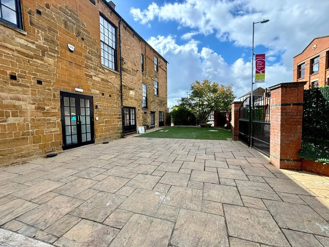 Kingswell Street, Northampton, Northamptonshire, NN1, photo 6