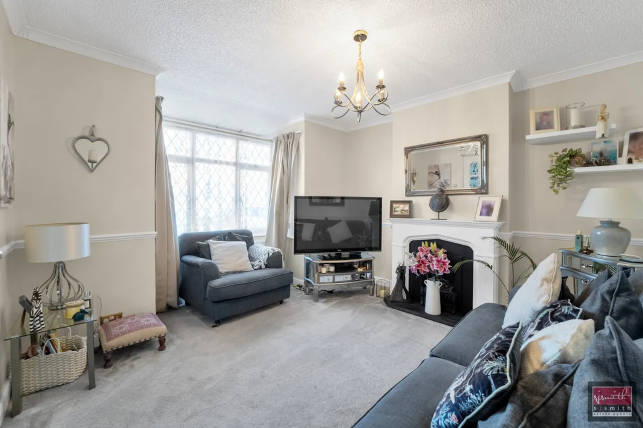 Woodthorpe Road, Ashford, photo 4