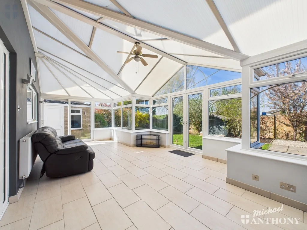 Dean Close, Aylesbury, HP21 9QE, photo 14