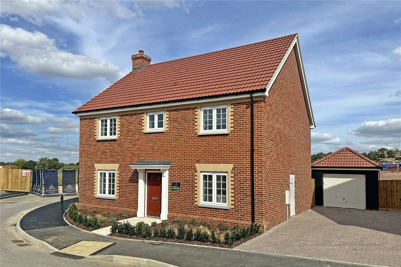 4 bed house for sale, Beccles Road, Loddon, NR14