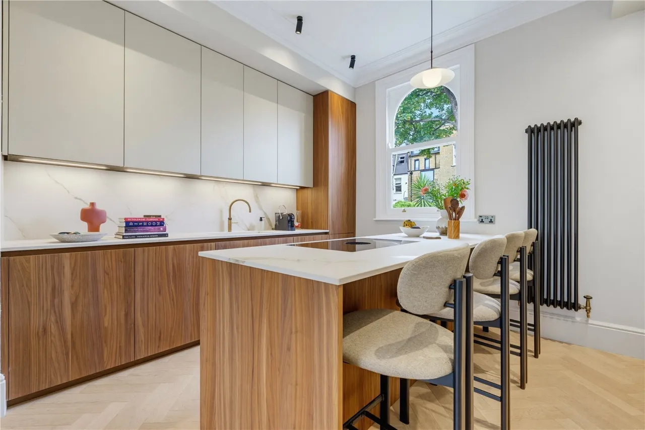 Bennerley Road, London, SW11, photo 4