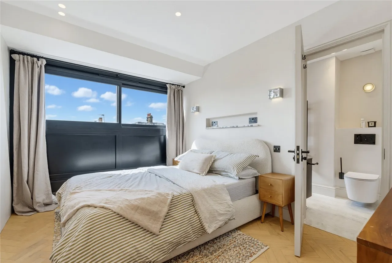 Bennerley Road, London, SW11, photo 8