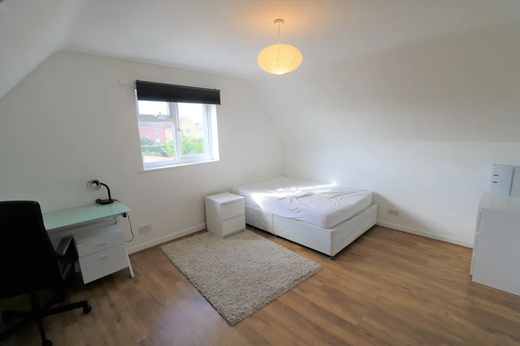 Swan Close, Colchester, CO4 3BL, photo 14