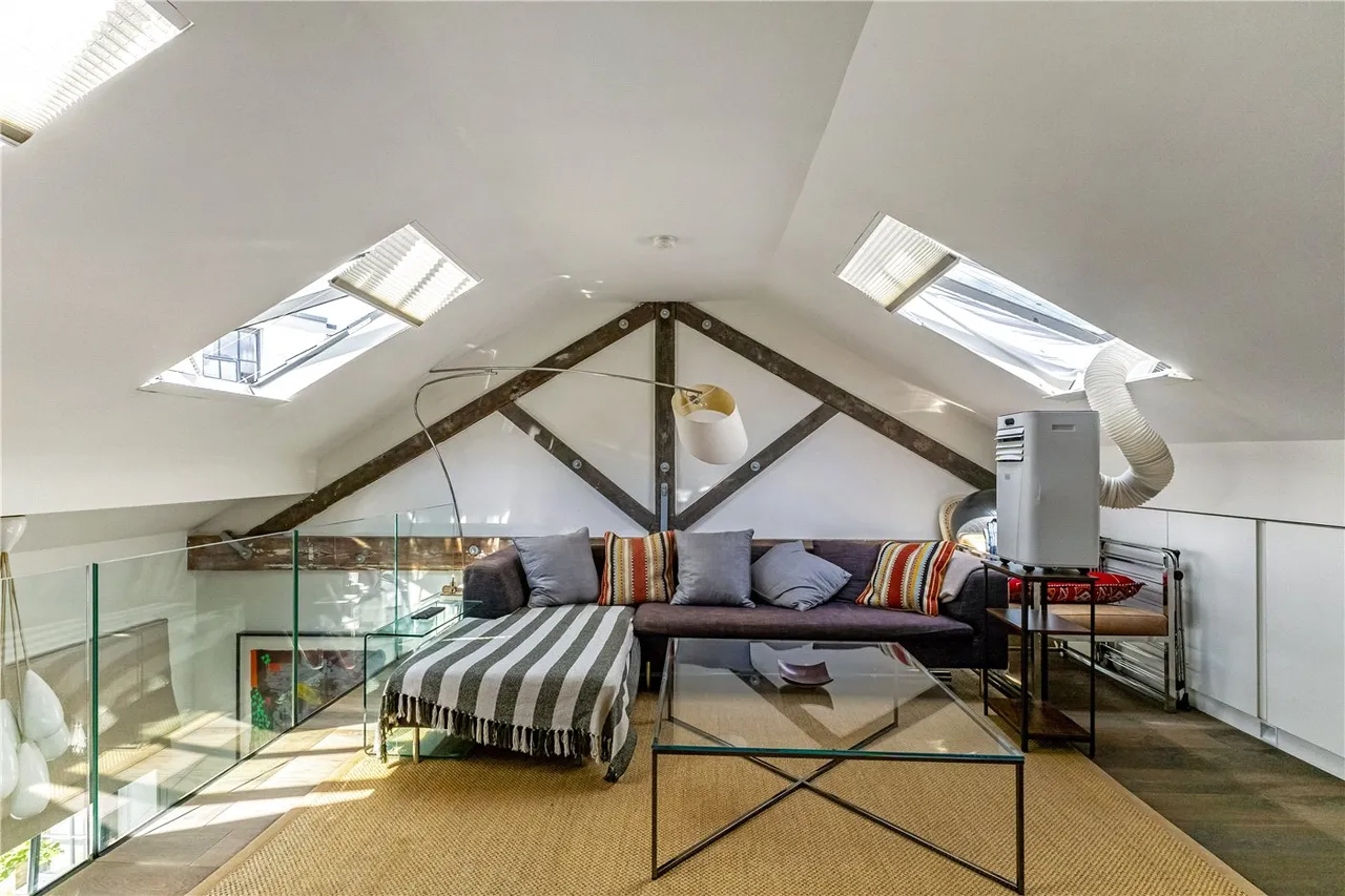 Porteus Place, London, UK, SW4, photo 6