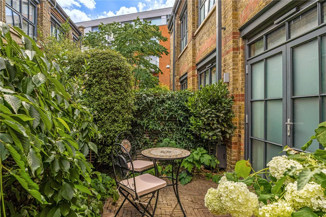 Porteus Place, London, UK, SW4, photo 9