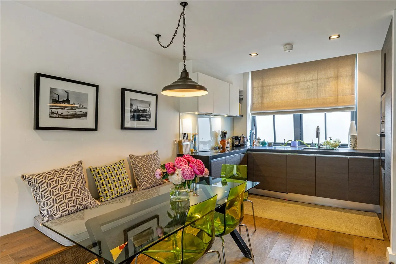 Porteus Place, London, UK, SW4, photo 5