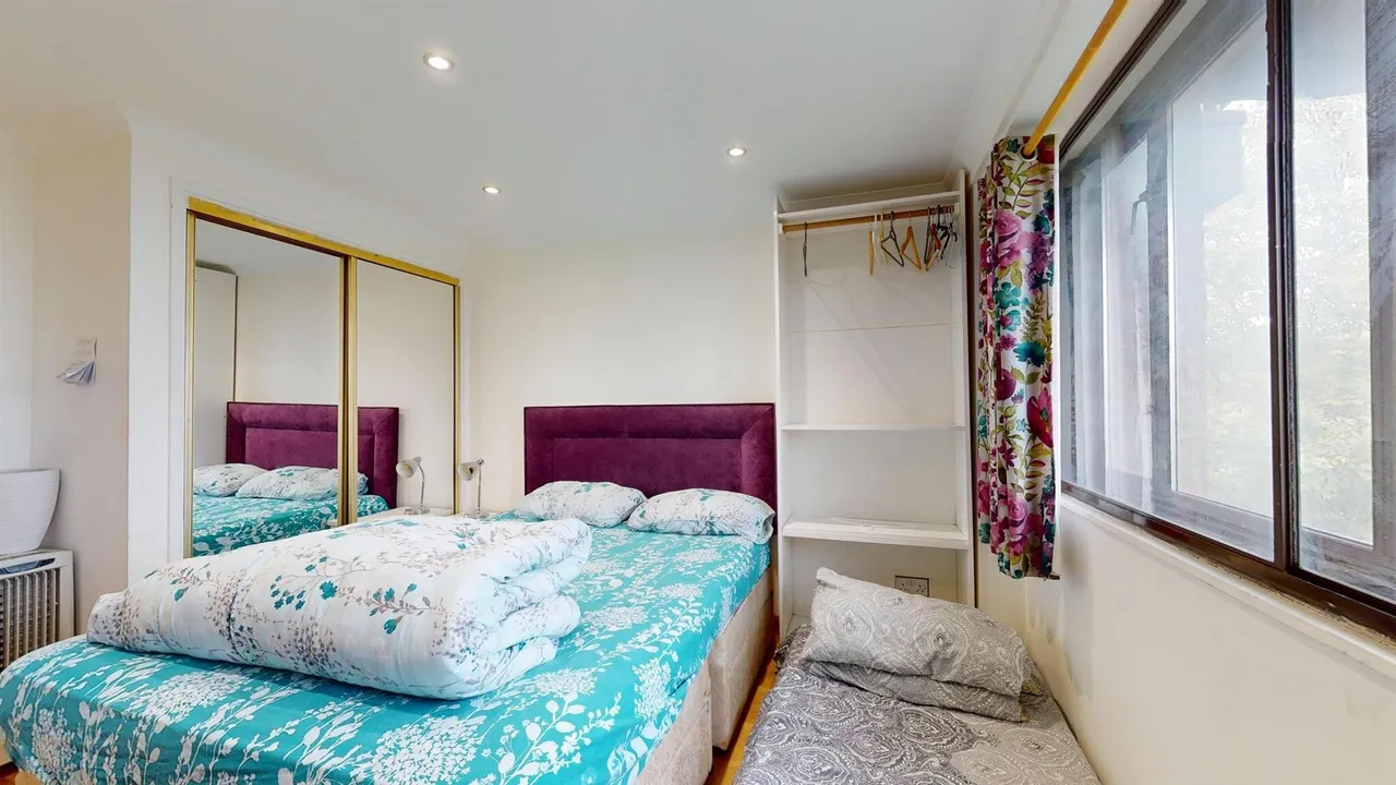 Cromwell Road, London, SW5, photo 11